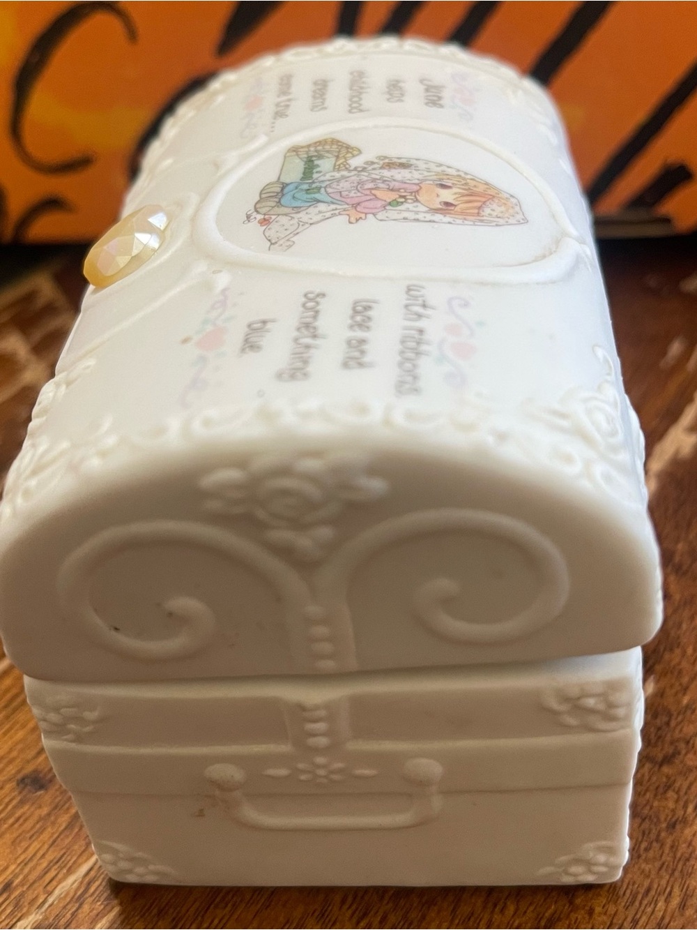 Precious Moments June Birthstone Keepsake Hope Chest - Picture 6 of 7